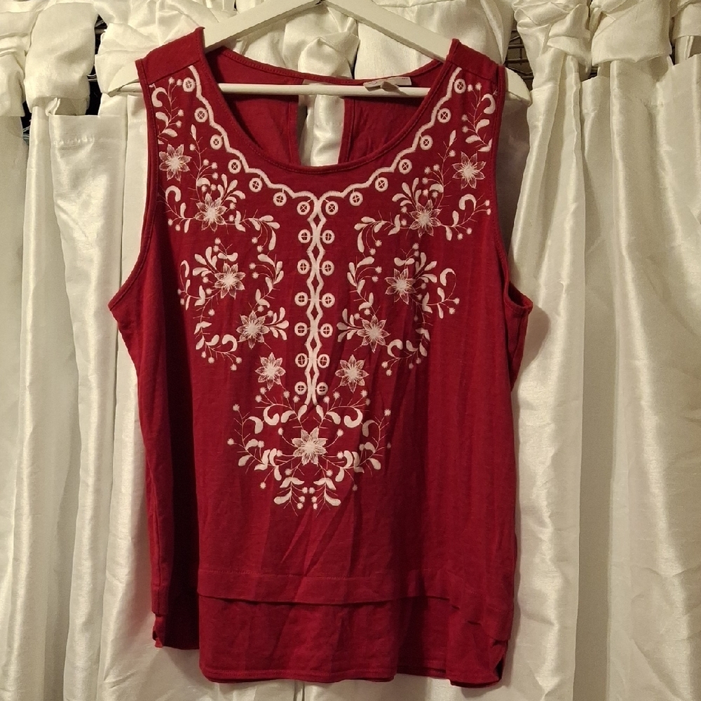 DB Established1962 Embroidered Red Sleeveless Top XL